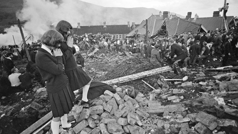 W katastrofie w Aberfan zginęły 144 osoby. W tym 116 dzieci