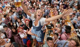 Piwo za 47 zł, miliony gości i gigantyczne kolejki.. Właśnie rozpoczął się Oktoberfest 2018