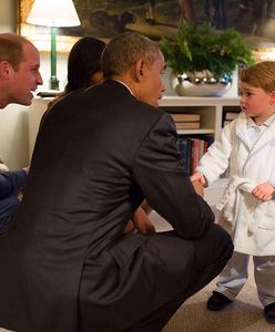 Książę George spotkał się z Barackiem Obamą. Wyglądał słodko w... szlafroku!