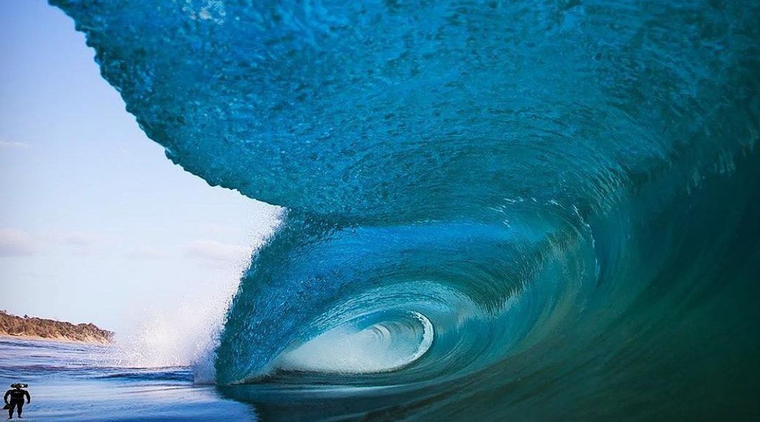 Wszystkie nastroje oceanu. Matt Burgess portretuje żywioł u wybrzeży Australii