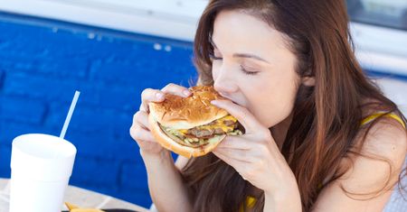 Darmowe burgery w Rosji. Warunek: ciąża z piłkarzem mundialu
