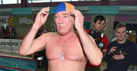 Karol Strasburger popisał się formą na basenie