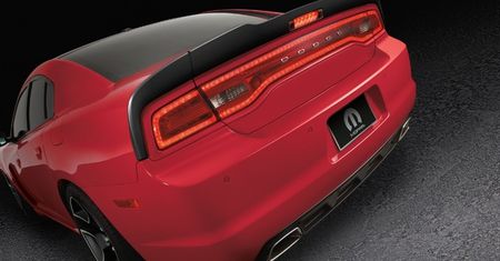 Dodge Charger Redline, czyli 590 KM i pakiet Mopar