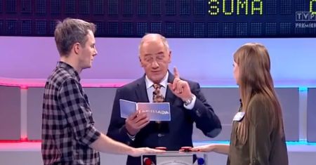 Kolejna wpadka w "Familiadzie". Uczestnik rozbawił swoją przeciwniczkę i całą widownię