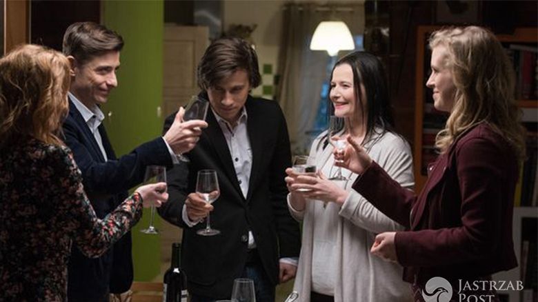 M jak miłość odcinek 1223, Ewa, Marek i Natalka na kolacji u Zarzyckich