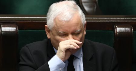 Jarosław Kaczyński ma poważny problem. Nie ma związku z polityką