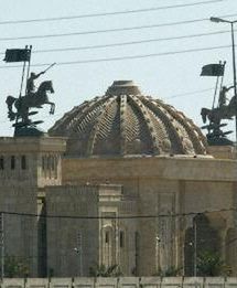 Amerykanie bombardują Tikrit, rodzinne miasto Saddama