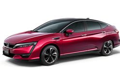 Honda FCV Clarity: „elektryk”, którego można zatankować