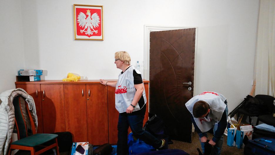 Nauczyciele z "Solidarności" prowadzą strajk okupacyjny w małopolskim kuratorium oświaty w Krakowie