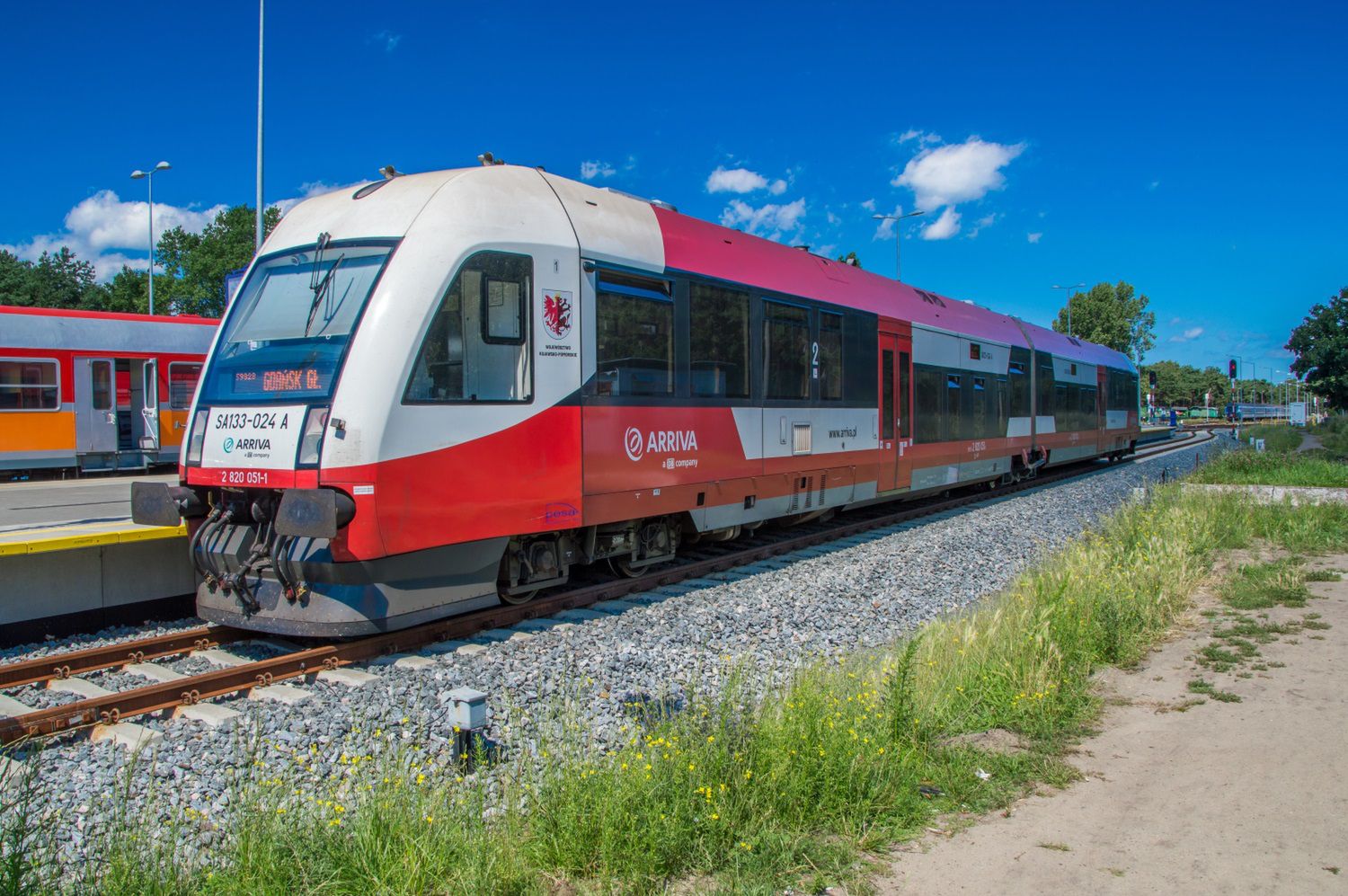 Przewoźnik Arriva obsługuje m.in. sezonowe połączenia do Helu
