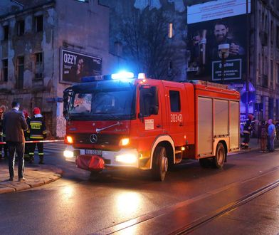 Wyciekła gorąca woda na Pradze Północ. Strażacy znaleźli martwe psy policyjne