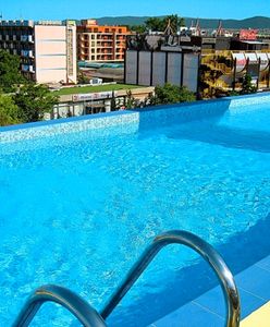 Głupota turystów. 27-latek sparaliżowany po wypadku w hotelu