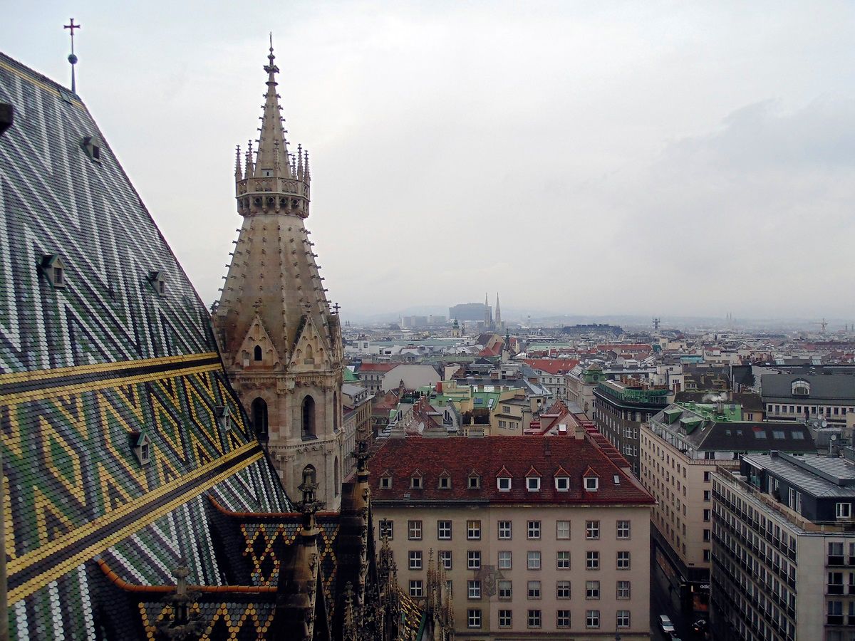 Jakie są najlepsze miasta do życia? Listę otwiera Wiedeń. Fot. Freepik
