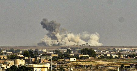 Turcja zaatakowała Syrię. Na miasto Ras al-Ajn spadły bomby