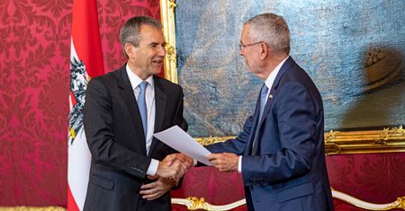 Austria: Prezydent odwołał rząd, przyspieszone wybory we wrześniu