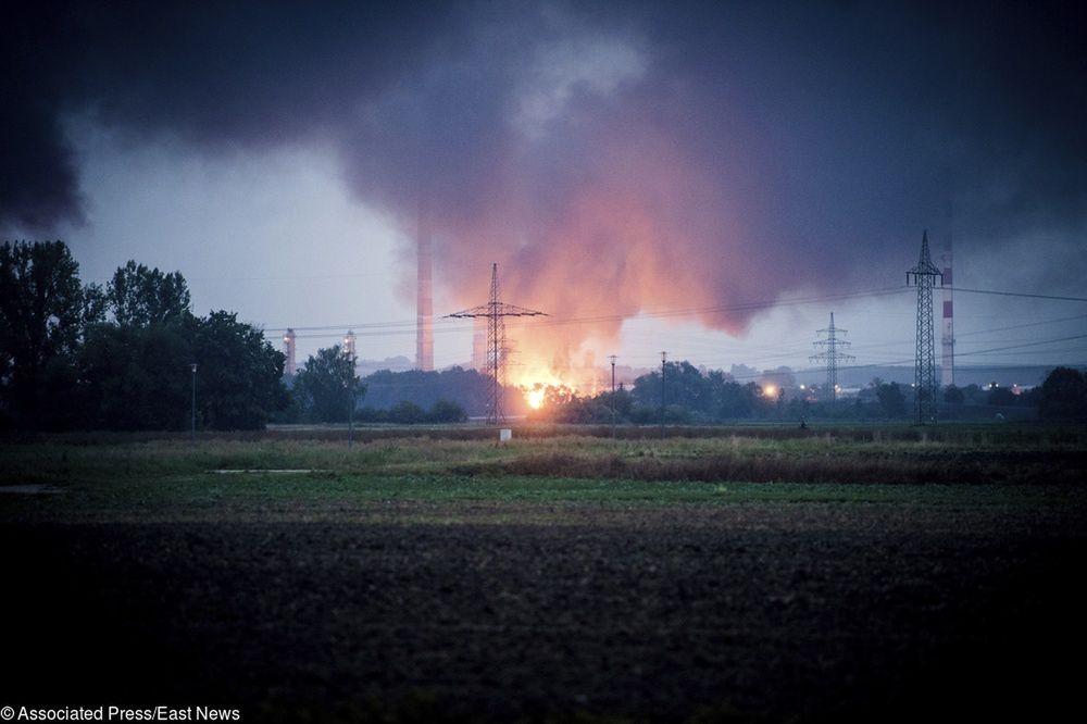 Ludzie ranni koło Ingolstadt. Eksplozja i ogromny pożar w niemieckiej rafinerii