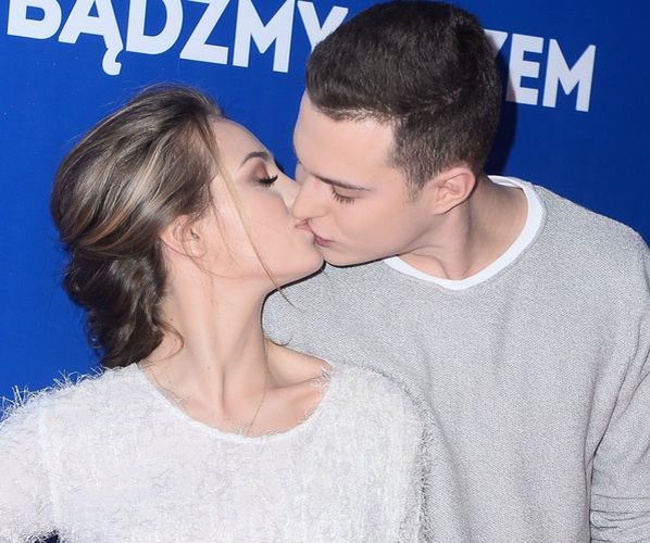 Adam Zdrójkowski i Wiktoria Gąsiewska na romantycznym zdjęciu