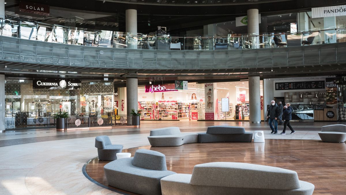 Ograniczenia w handlu dotyczą centrów i galerii.