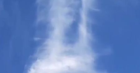 Dziwne zjawisko nad Aleppo. Mieszkańcy boją się nowej broni
