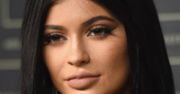 Pomadki Kylie Jenner wyprzedały się w minutę!