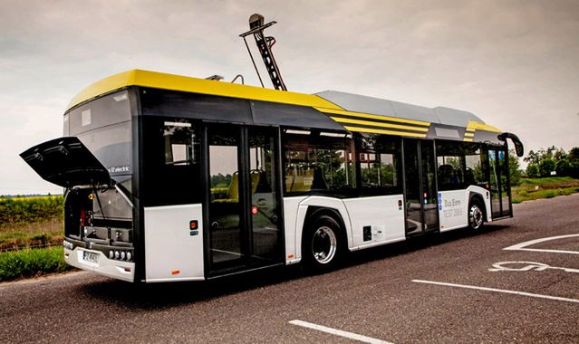 Elektryczny Solaris Urbino autobusem roku 2017