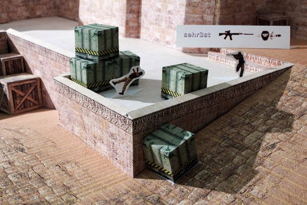 Nie wiem, czy da się grać w papierowy Counter Strike, ale wygląda ślicznie