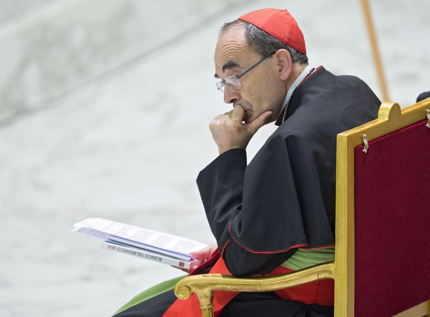 Kardynał we Francji znów staje przed sądem. Miał zataić akty pedofilskie jednego z księży