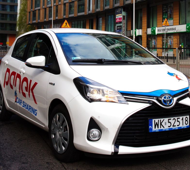 Samochodem używanym w systemie car sharingu będzie można wyjechać poza Warszawę