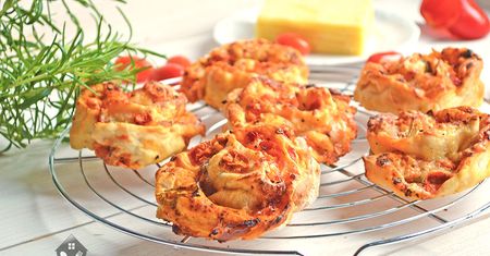 Pizzerinki z mięsem z rosołu. Nic się nie zmarnuje