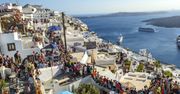 Santorini przeżywa prawdziwy najazd turystów. Mieszkańcy mają dość