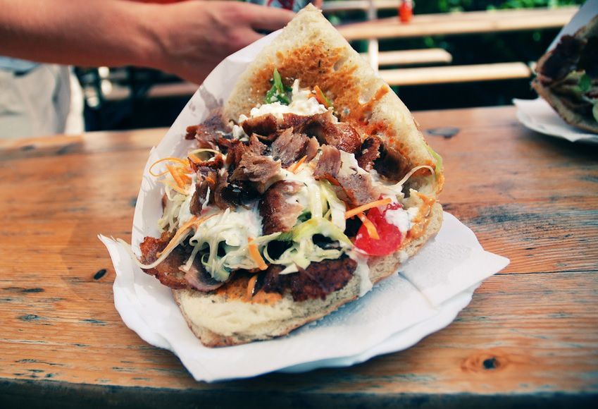 Jesteś miłośnikiem kebaba? Sprawdź, ile wiesz o tym daniu