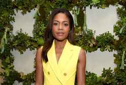 LOOK OF THE DAY: Naomi Harris w cytrynowej kamizelce