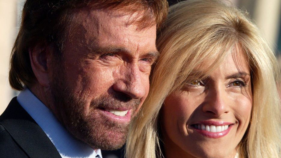 Chuck Norris wraz z żoną Geną