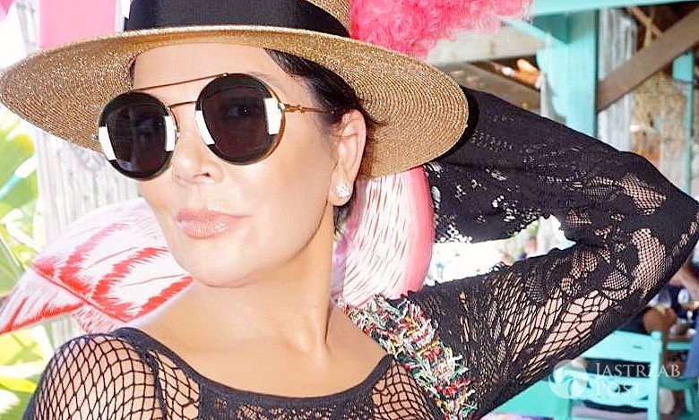 62-letnia Kris Jenner pręży się w bikini! Wygląda rewelacyjnie