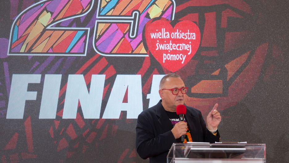 Jerzy Owsiak podczas podsumowania 25. Finału WOŚP