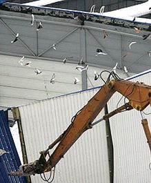 Trwa rozbiórka zawalonej hali