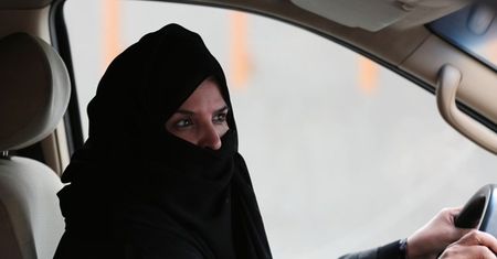 Koniec z poniżaniem kobiet w Arabii Saudyjskiej. Będą mogły prowadzić samochód