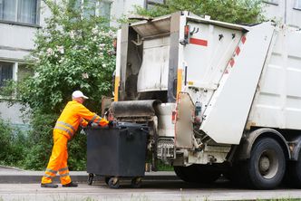 Śmieci od osób przebywających na kwarantannie mogą być niebezpieczne. Firmy chcą zmiany
