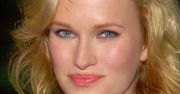 Nicholle Tom
