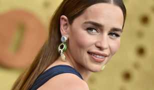 Emilia Clarke próbowała zabrać słynną perukę z planu "Gry o tron"