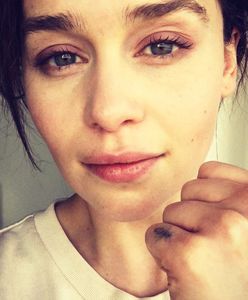 "Gra o tron". Emilia Clarke miała tętniaka. Pokazała zdjęcia ze szpitala