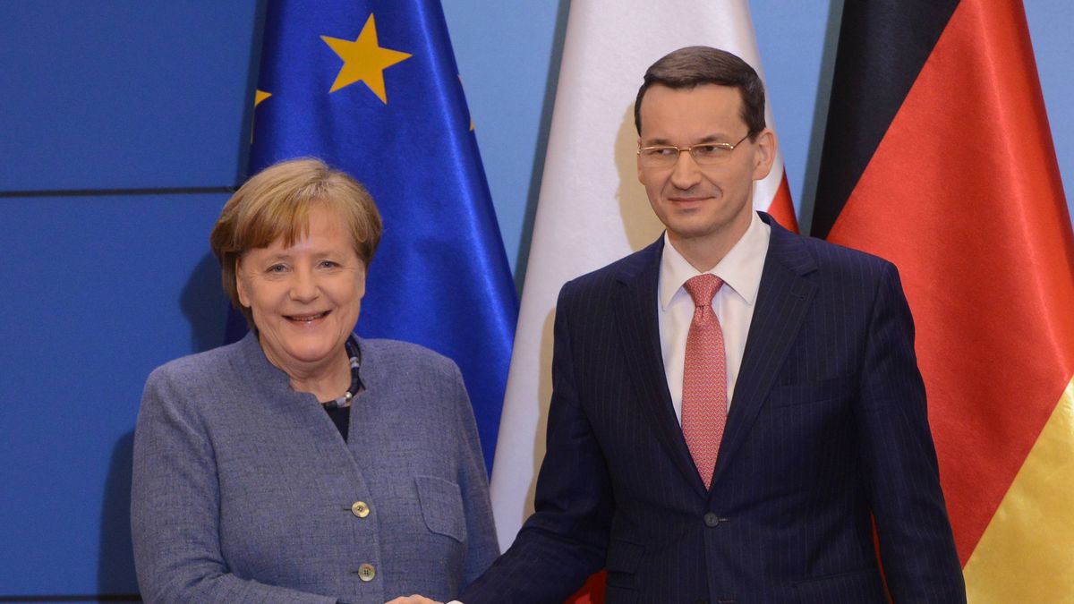 Premier Morawiecki chce zrównoważyć budżet. Kanclerz Merkel robi to od pięciu lat