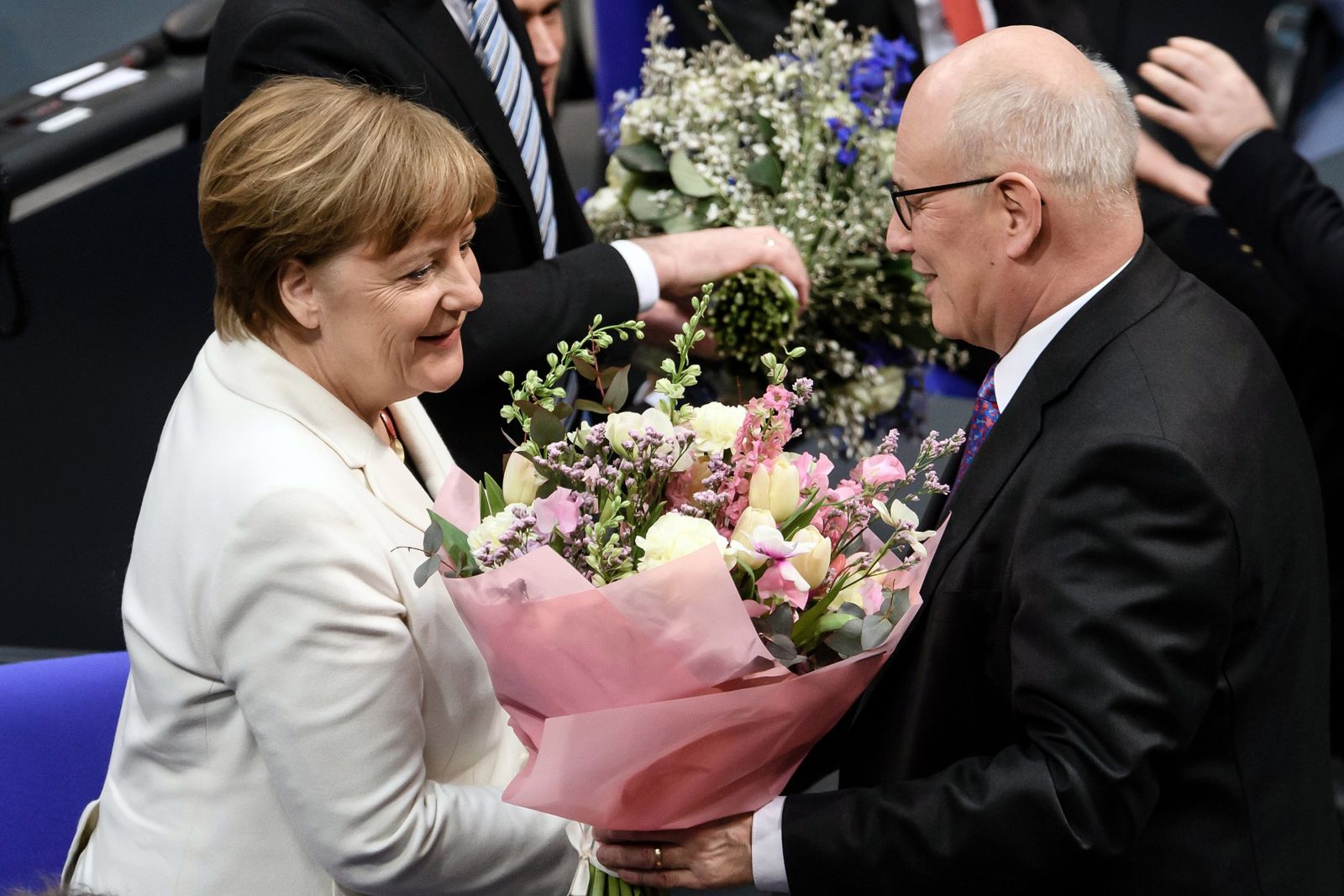 Angeli Merkel nie poparło 35 polityków z CDU/CSU i SPD