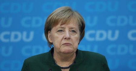 Niemcy tracą cierpliwość. Co drugi chce odejścia Angeli Merkel