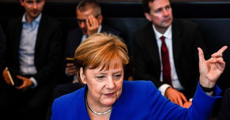 Niemcy: Merkel toczy grę o najwyższą stawkę. To może być koniec polityki jaką znamy