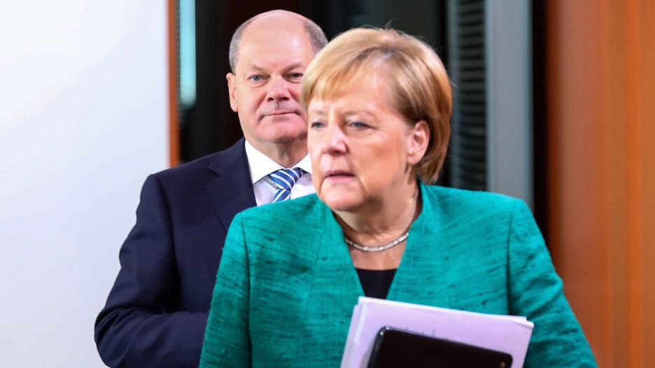 Angeli Merkel ufa 52 procent respondentów