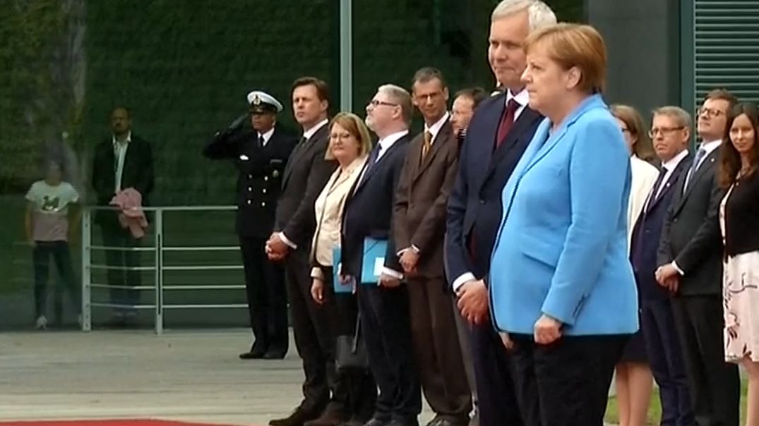 Angela Merkel dostała drgawek po raz trzeci w ostatnim czasie