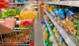 Ta branża zyska na zakazie handlu. Jest łatwy sposób, by ominąć kolejki