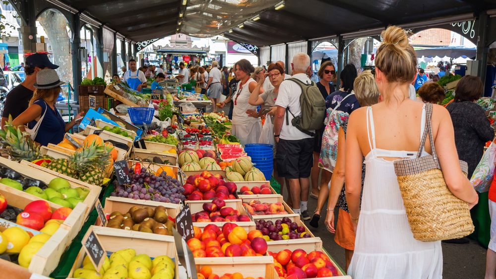 Sklepy wielkopowierzchniowe pozostaną otwarte - zapewnia POHiD.