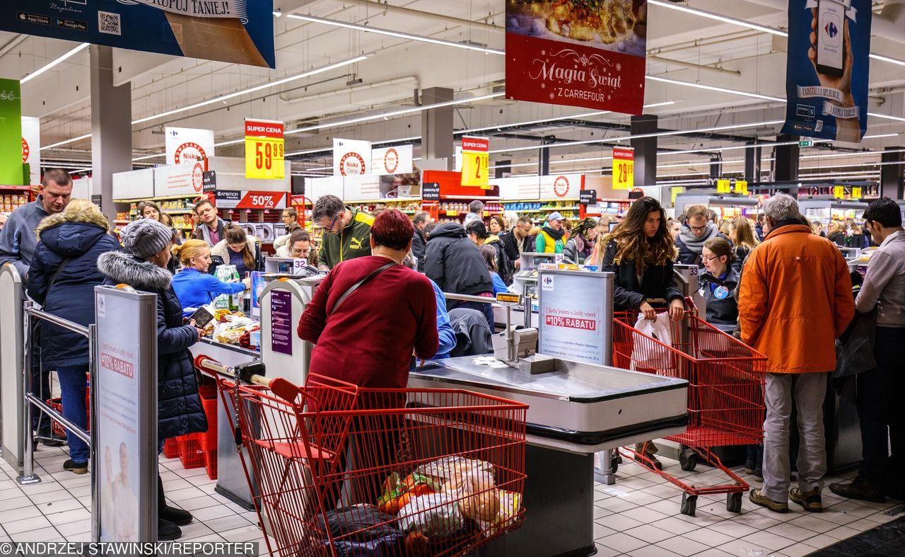 Zmiana kodeksu pracy zamiast zakazu handlu w niedzielę? Mglista odpowiedź resortu rodziny